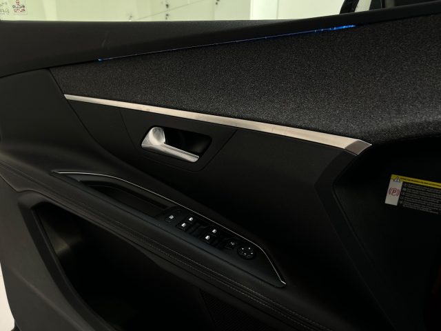 PEUGEOT 3008 usata, con Interni in pelle