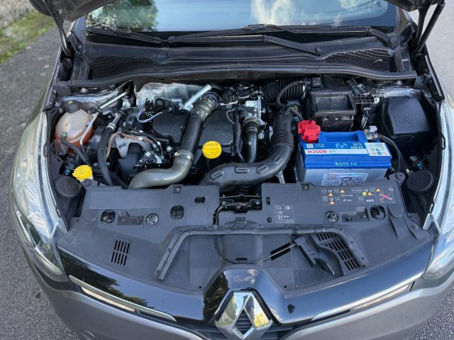 RENAULT Clio usata, con Autoradio digitale