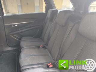 PEUGEOT 5008 usata, con Portellone posteriore elettrico