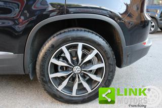 VOLKSWAGEN Tiguan usata, con Leve al volante