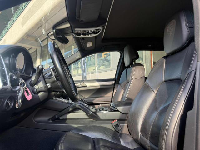 PORSCHE Cayenne usata, con Autoradio
