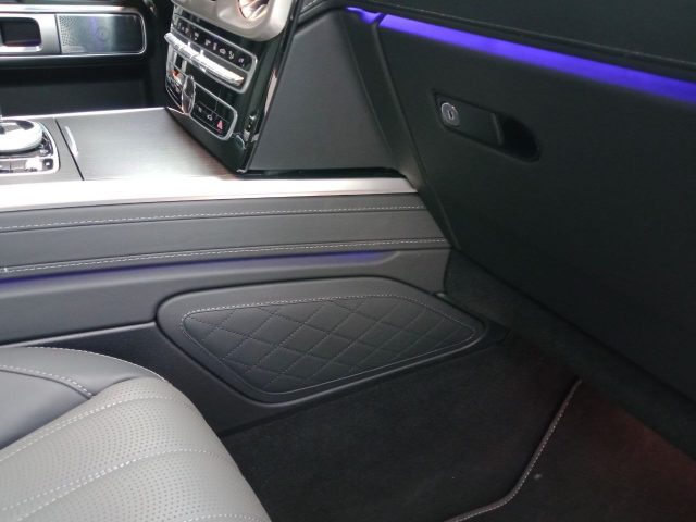 MERCEDES-BENZ G 500 usata, con USB