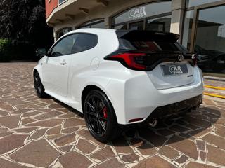 TOYOTA Yaris usata, con Autoradio