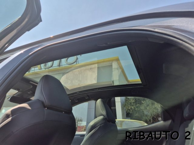 TOYOTA Yaris usata, con Sistema di navigazione