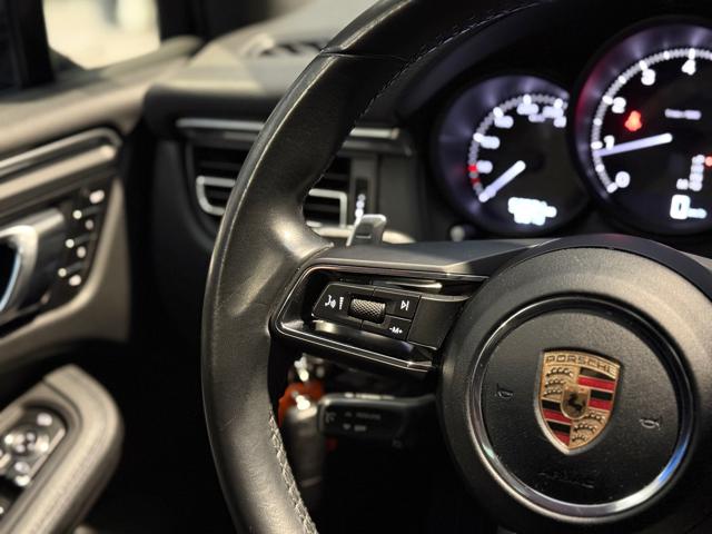 PORSCHE Macan usata, con Sedili riscaldati