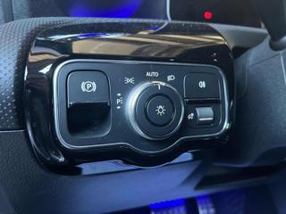 MERCEDES-BENZ A 180 usata, con Sistema di navigazione