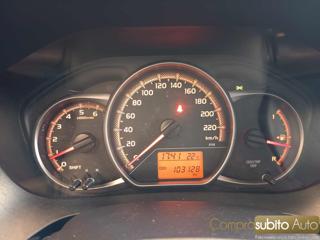 TOYOTA Yaris usata 29