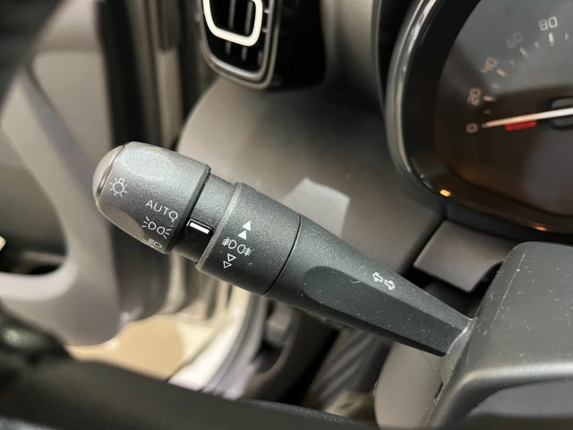 ALFA ROMEO Junior usata, con Luci diurne LED