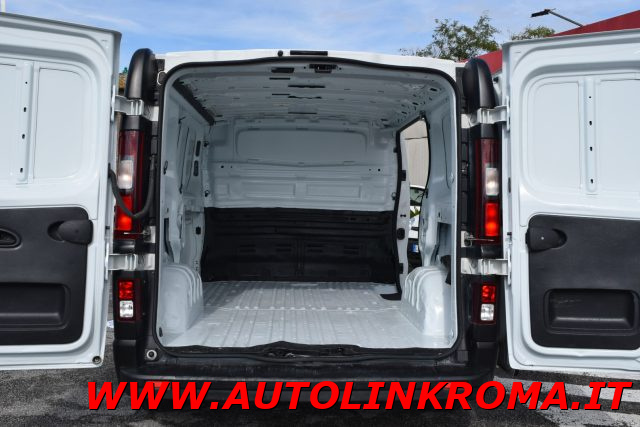 RENAULT Trafic usata, con Fari LED
