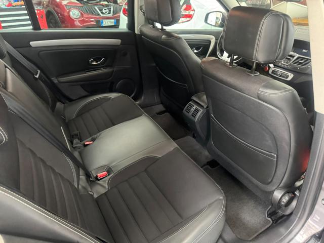 RENAULT Laguna usata, con Luci diurne