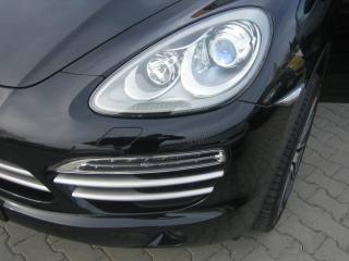 PORSCHE Cayenne usata, con Specchietti laterali elettrici