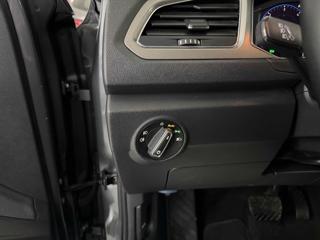 VOLKSWAGEN T-Roc usata 19