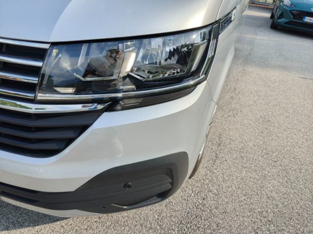 VOLKSWAGEN Caravelle usata, con Bracciolo