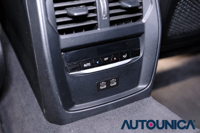 BMW 320 usata, con Pacchetto sportivo