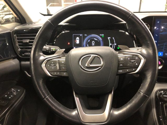 LEXUS NX 450h usata, con Regolazione elettrica sedili