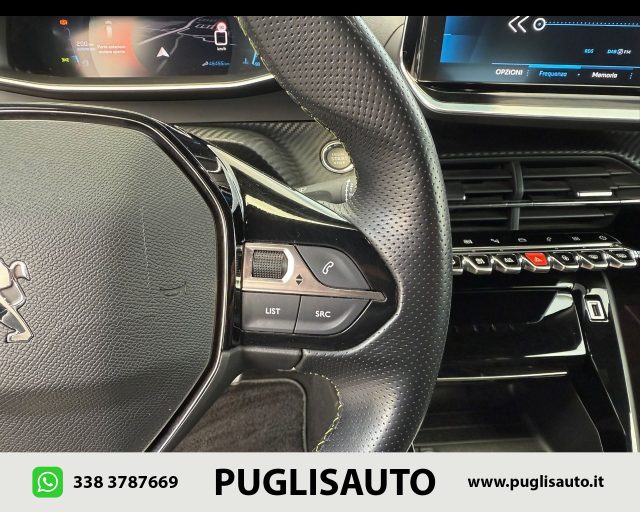 PEUGEOT 2008 usata, con Sedile posteriore sdoppiato