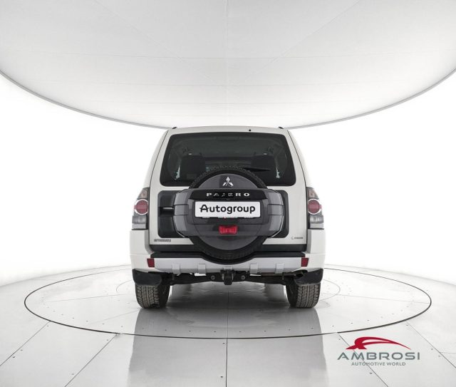 MITSUBISHI Pajero usata 5