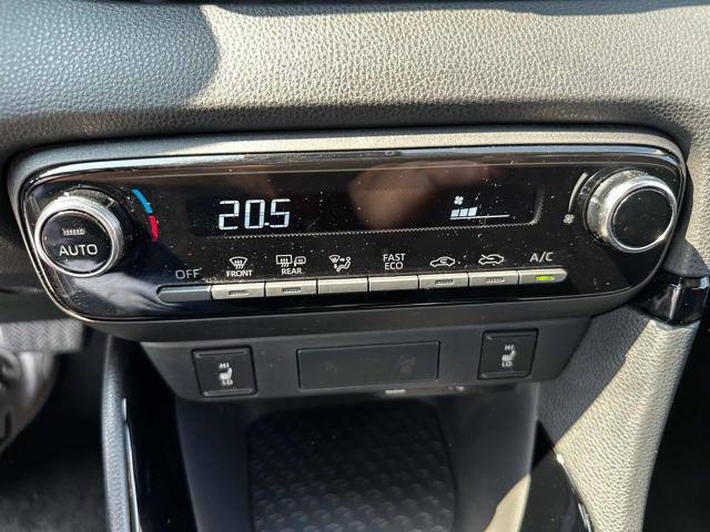 TOYOTA Yaris usata, con Fendinebbia