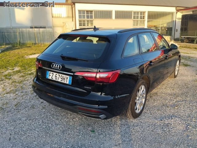 AUDI A4 usata, con Alzacristalli elettrici