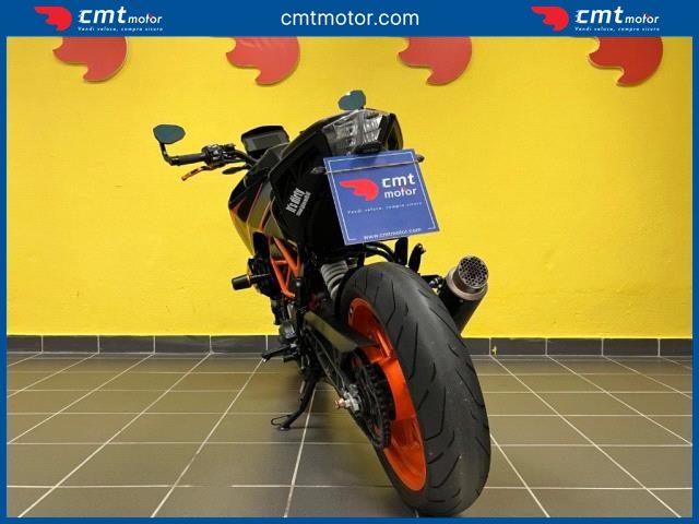 KTM 390 Duke usata 3