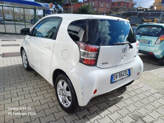 TOYOTA iQ usata, con Airbag laterali