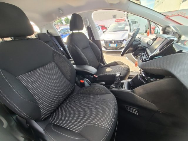 PEUGEOT 208 usata, con Sound system
