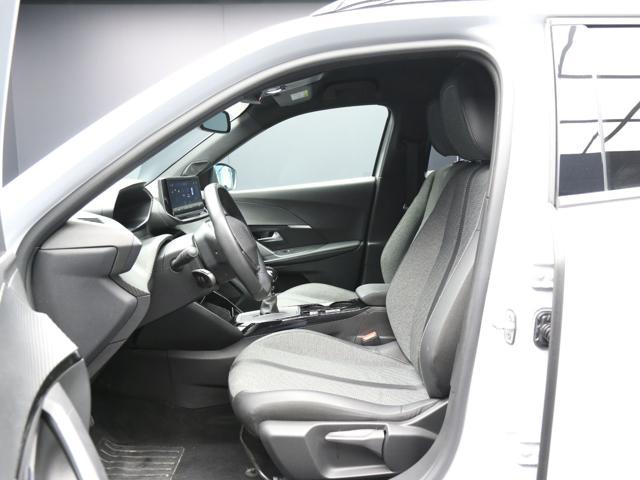 PEUGEOT 2008 usata, con Controllo automatico clima
