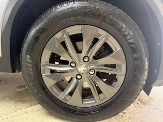 PEUGEOT 2008 usata, con Autoradio