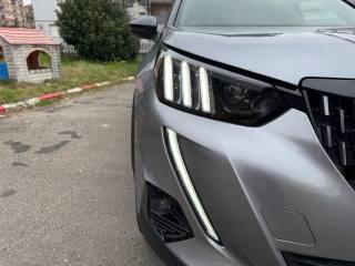 PEUGEOT 2008 usata, con Alzacristalli elettrici