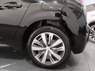 PEUGEOT 208 usata, con Sedile posteriore sdoppiato
