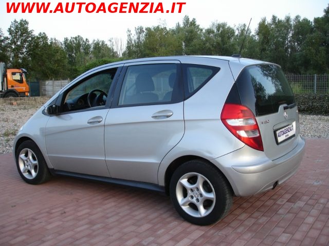 MERCEDES-BENZ A 180 usata 4