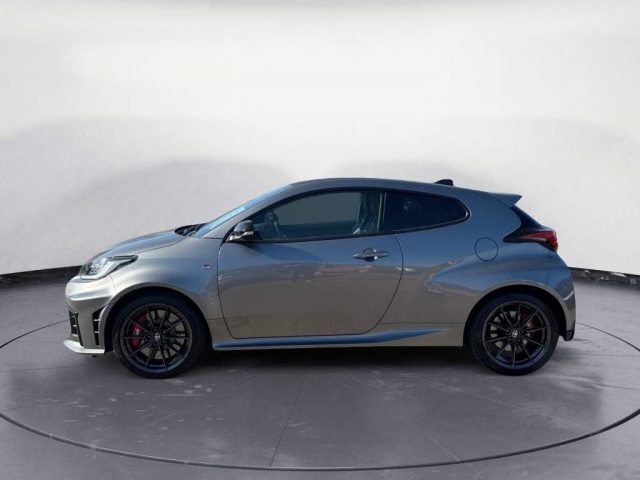 TOYOTA Yaris usata, con Airbag laterali