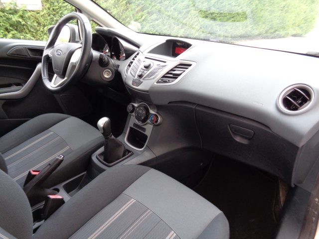 FORD Fiesta usata, con Cruise Control
