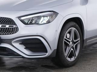 MERCEDES-BENZ GLA 180 usata, con Airbag