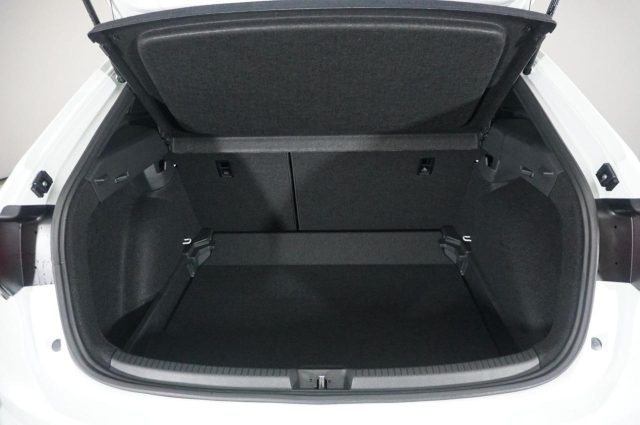 VOLKSWAGEN Taigo usata, con Sedile posteriore sdoppiato