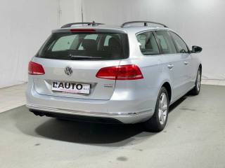 VOLKSWAGEN Passat usata, con Autoradio