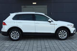 VOLKSWAGEN Tiguan usata, con Luci diurne LED