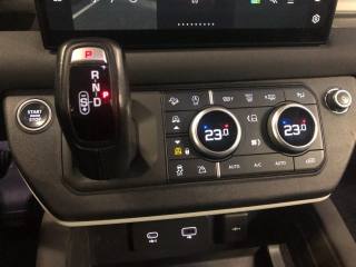 LAND ROVER Defender usata, con Servosterzo