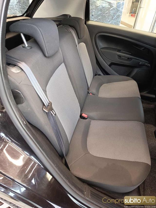 FIAT Punto usata, con Specchietti laterali elettrici