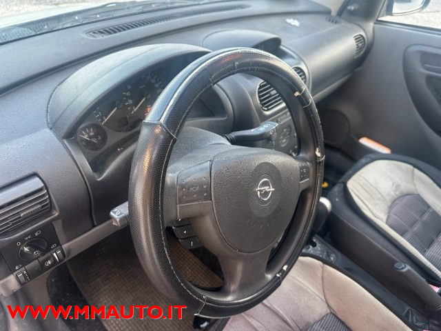 OPEL Corsa usata, con Sedile posteriore sdoppiato