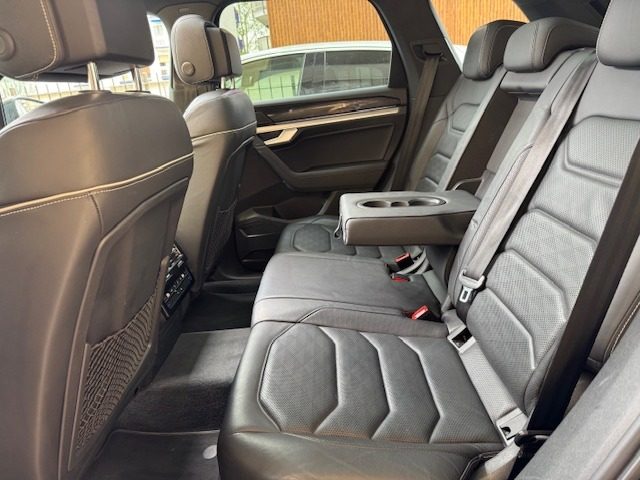 VOLKSWAGEN Touareg usata, con ESP
