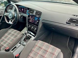 VOLKSWAGEN Golf GTI usata, con Park Distance Control