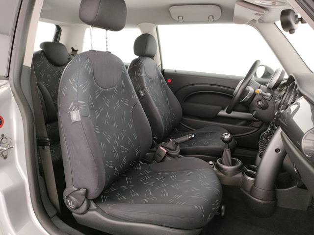 MINI One usata, con Autoradio