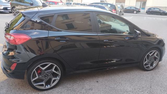 FORD Fiesta usata, con Chiusura centralizzata