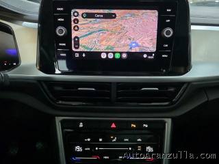 VOLKSWAGEN T-Roc usata, con USB