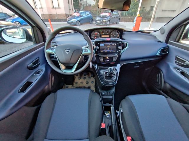 LANCIA Ypsilon usata, con Controllo trazione