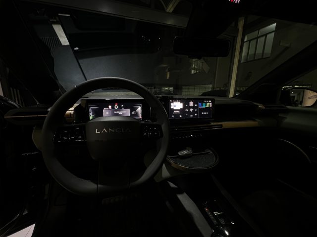 LANCIA Ypsilon usata, con Autoradio digitale