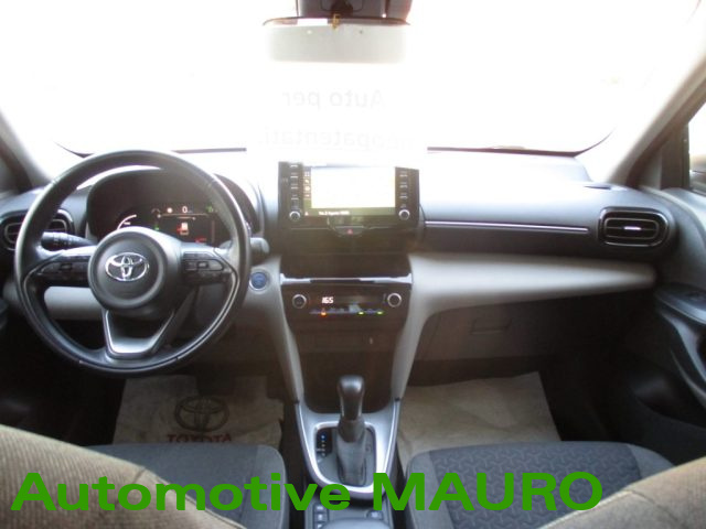 TOYOTA Yaris Cross usata, con Bracciolo