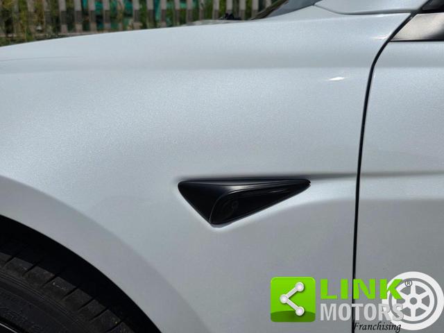 TESLA Model 3 usata, con Isofix