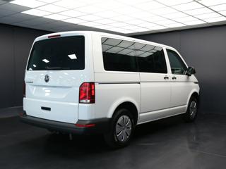 VOLKSWAGEN Caravelle usata, con Autoradio